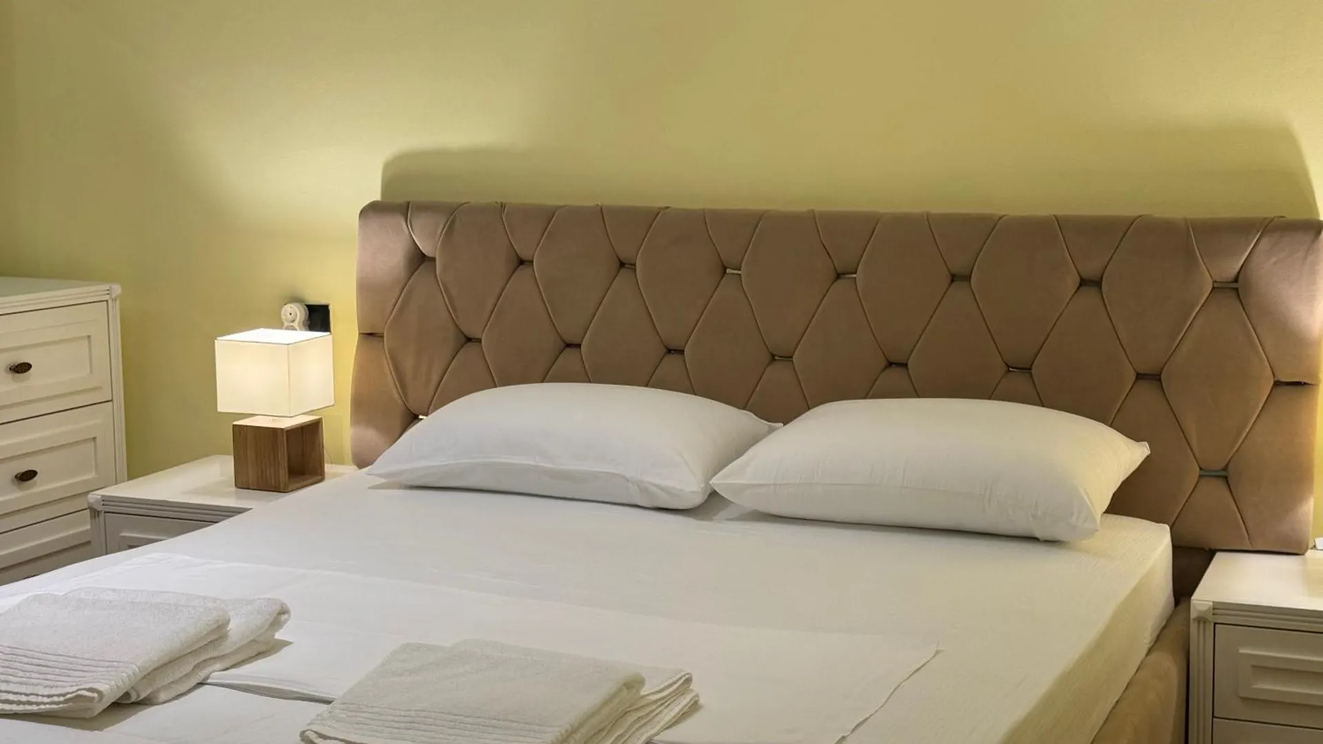 Apartament Fun House Serenity Tirana 0*,  Albania