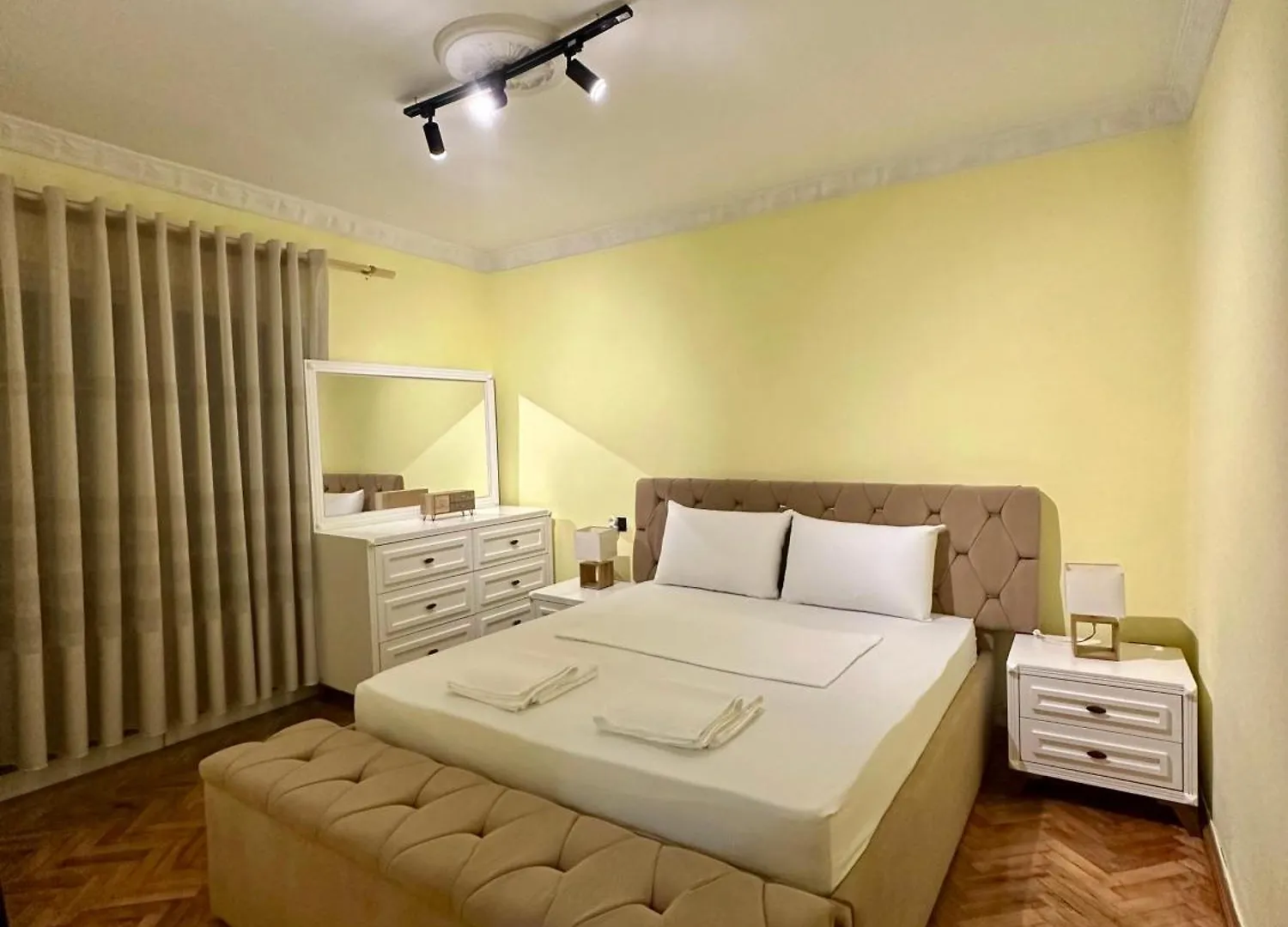 Fun House Serenity Lejlighed Tirana